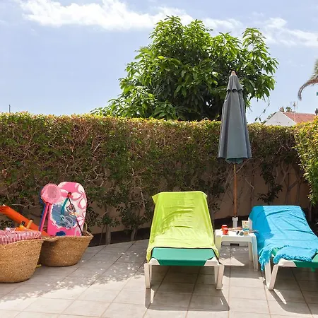 Los Cabosos 40, Pasito Blanco, Gran Canaria *